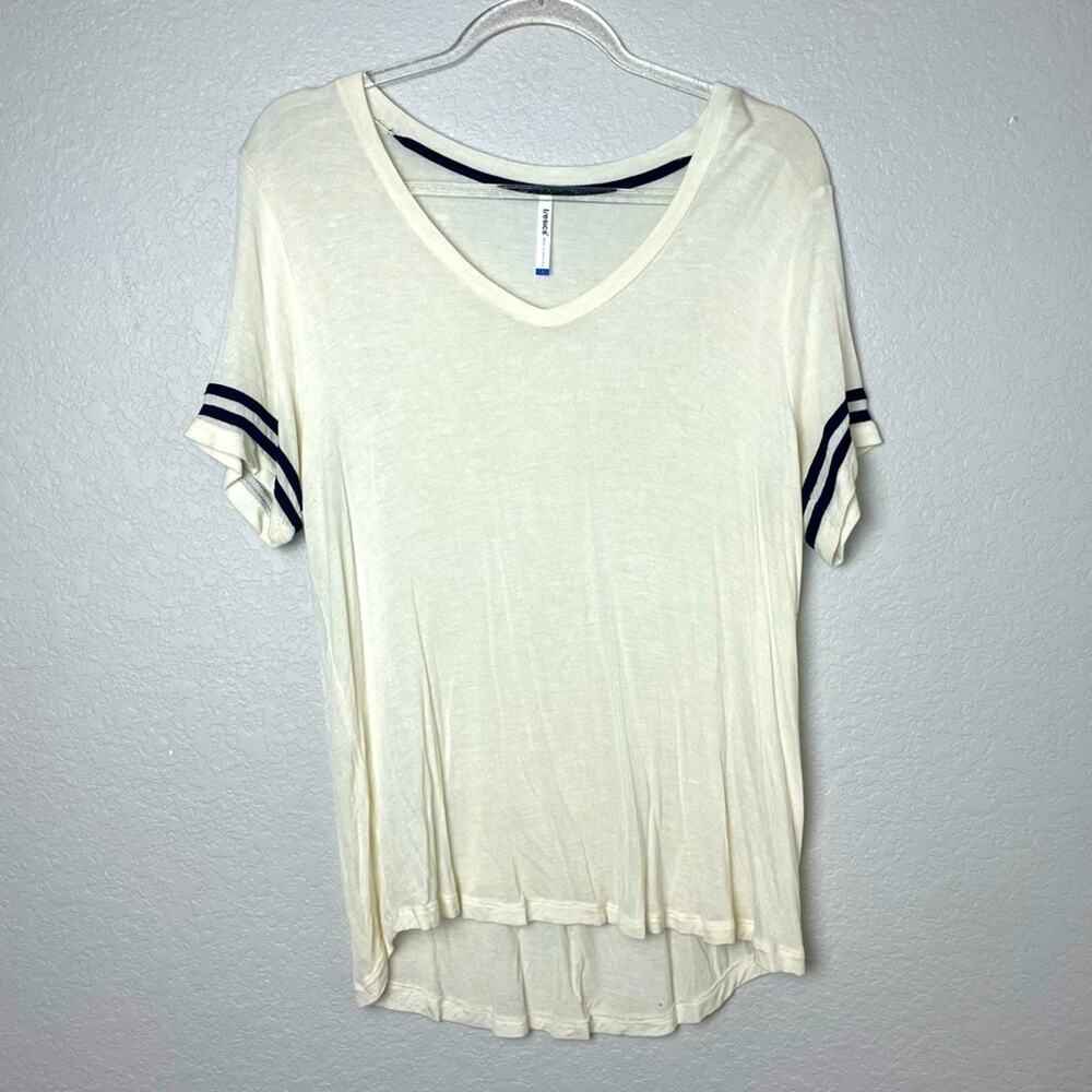 TRESICS Semi Sheer Women's Cream V-Neck Sporty Vneck Tee Size L
